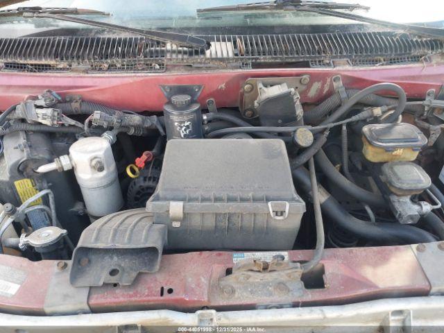 GMC Safari Xt Image 3