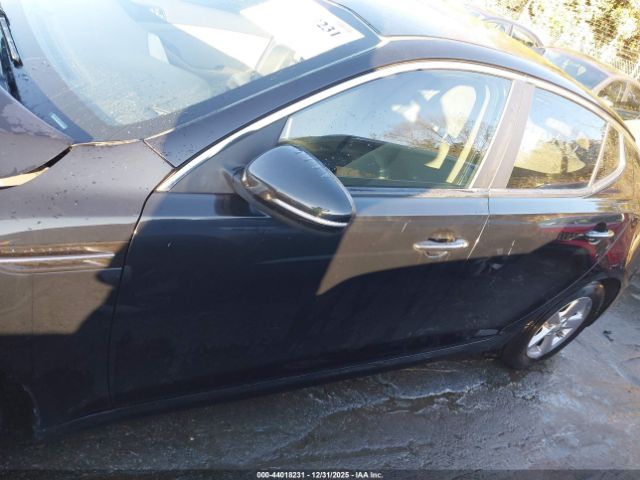 Kia Optima Lx Image 2