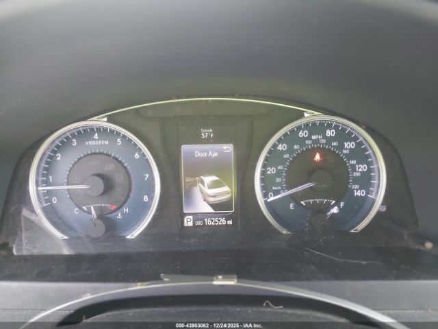 Toyota Camry Le Image 13