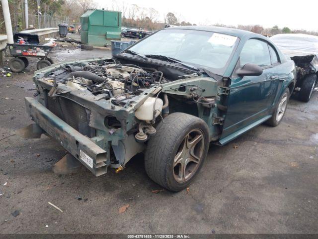 Ford Mustang Image 2