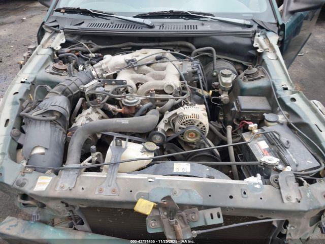 Ford Mustang Image 12