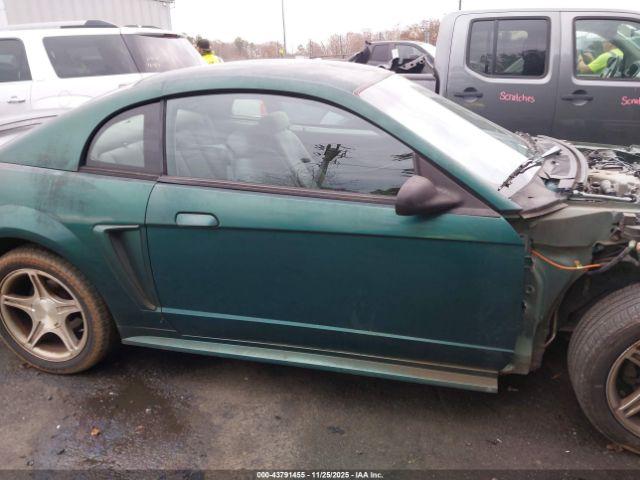 Ford Mustang Image 8