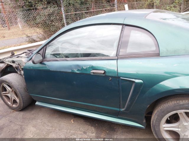 Ford Mustang Image 10