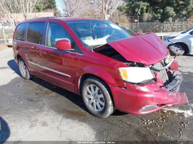  Salvage Chrysler Town & Country